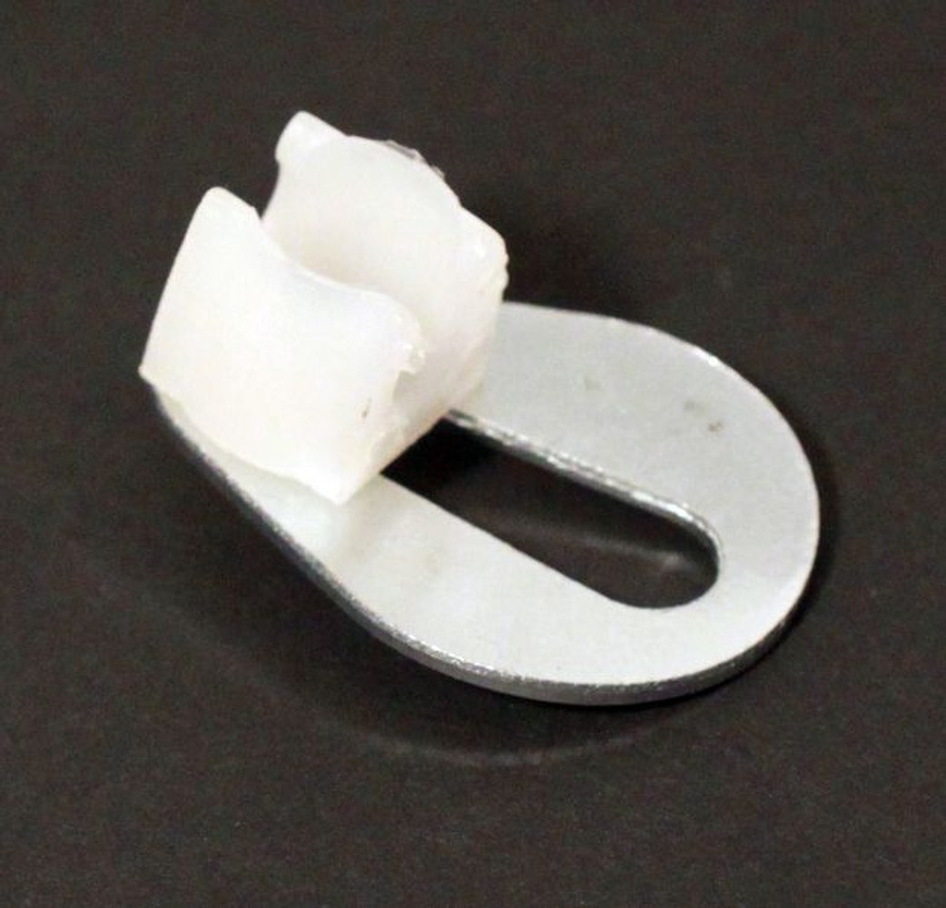 Holder tændkabel-ventildæksel