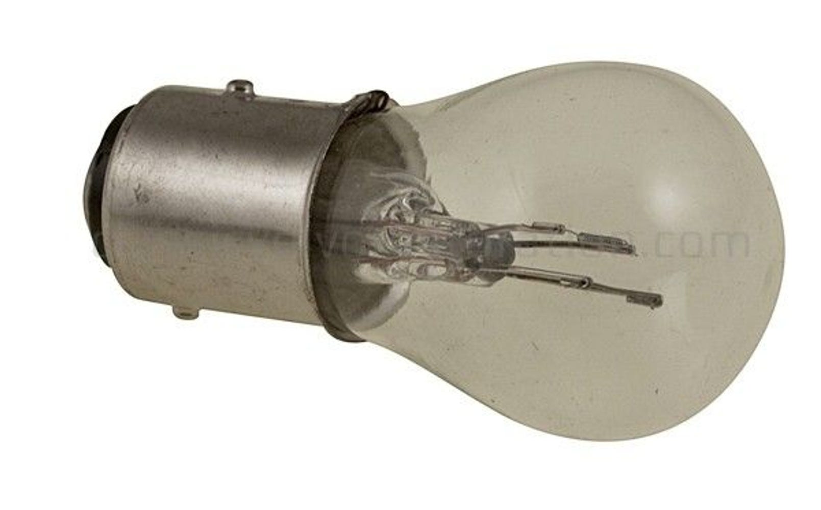 Polttimo 6V 20/5w BAY15D 2-napainen Volvo Amazon, Amazon Kombi — bild 1 av 2