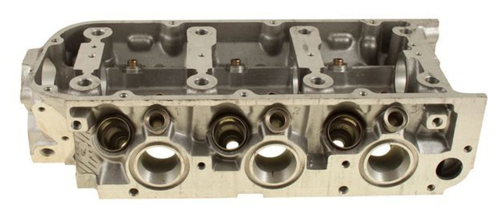 Sylinterikansi Volvo 240, 242, 244, 245, 260, 262, 265, 760, B28E, 1985-87, vasen