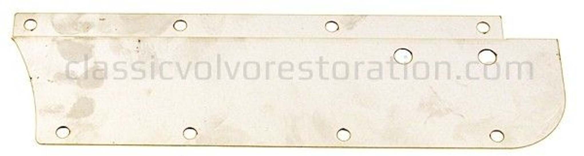 Kantplåt under baksäte höger