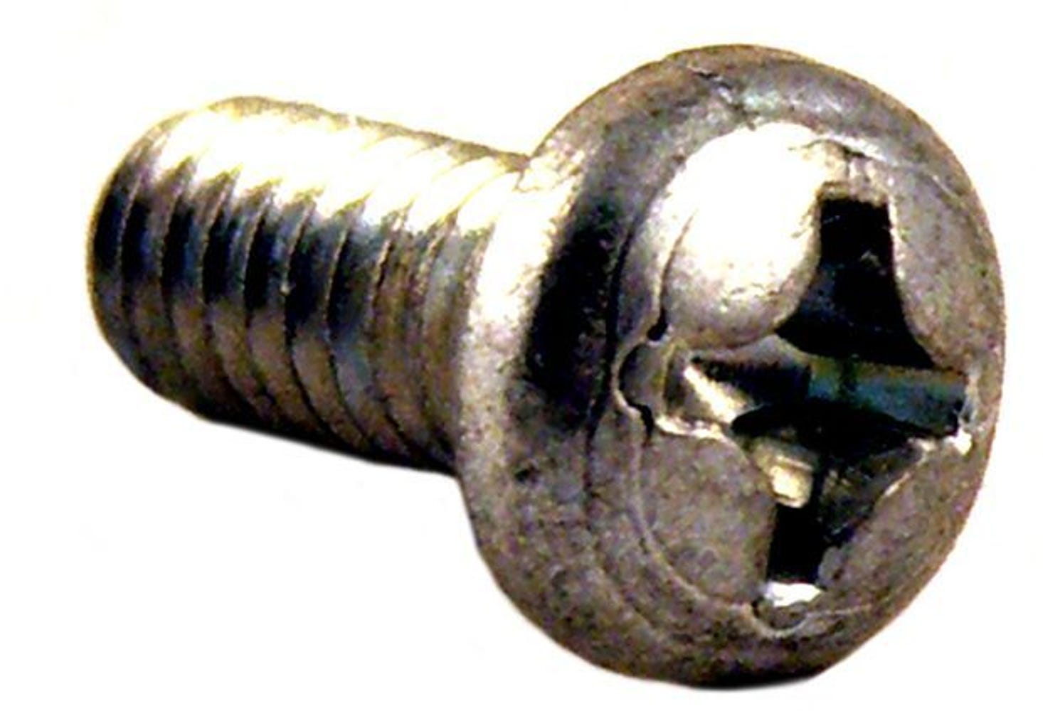 Ruuvi UNC 12-24x1/2" (13 mm) URX Volvo Amazonille, Amazon Kombille