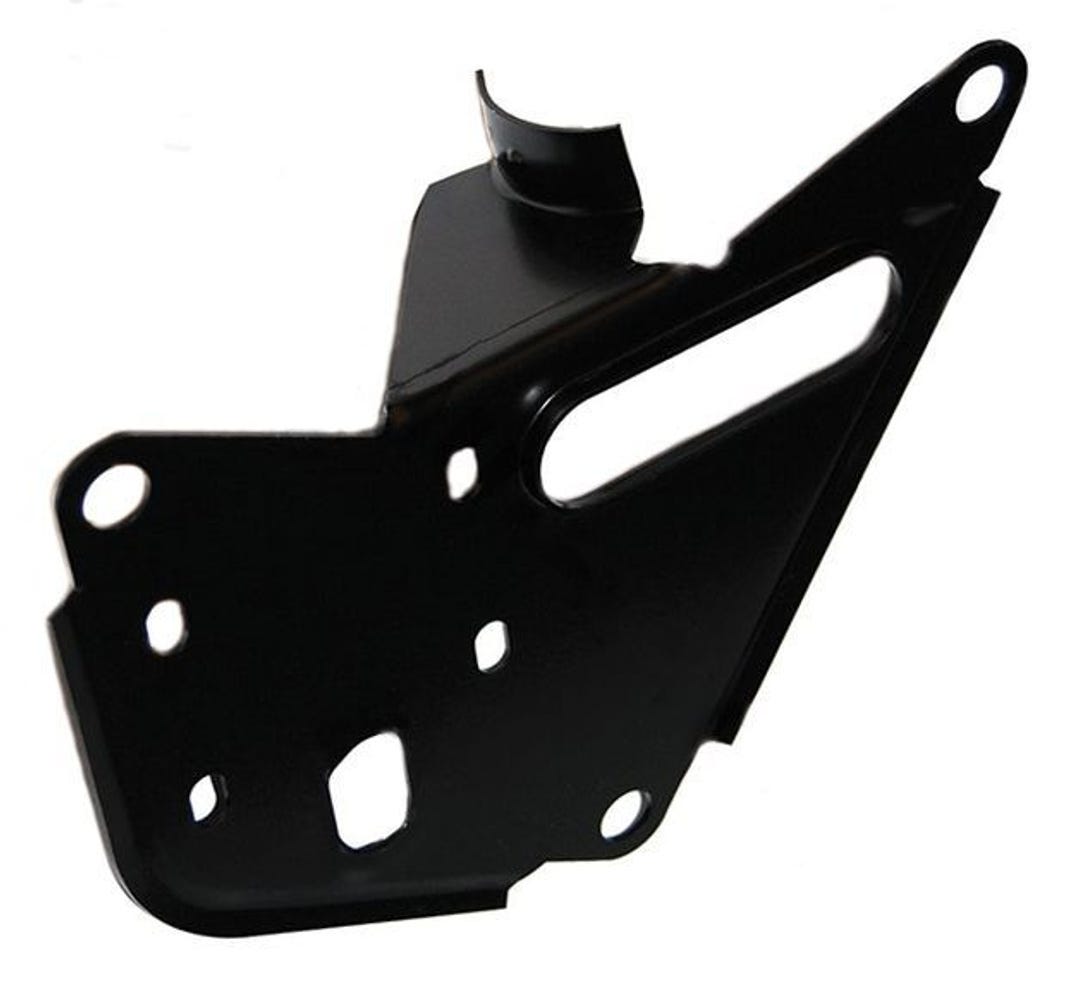 Polttoainepumpun kiinnike Volvo 240, 245, 260, 262, 265, 1978-85 -malleille